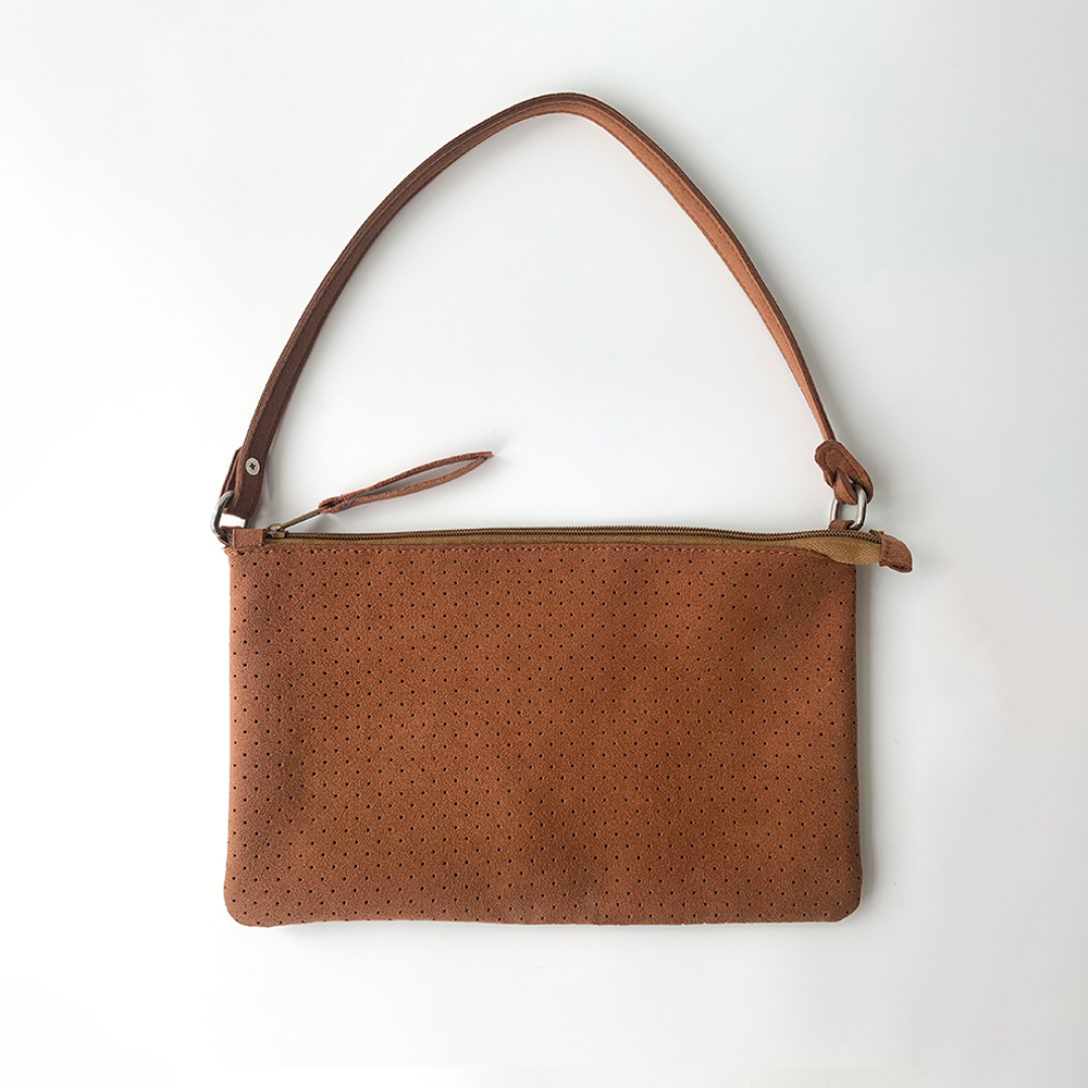 Hotel-DTO16-Clutch & Wristlet