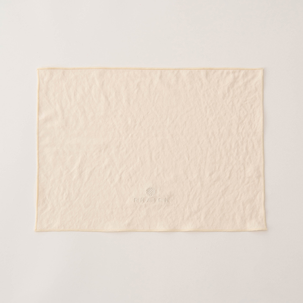 Hotel-R04QBLR-AC01-place mat
